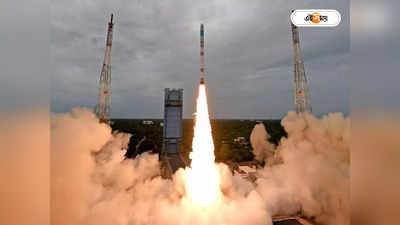 ISRO: উৎক্ষেপণ সফল নয়! তবু ৭৫০ ছাত্রীকে কুর্নিশ দেশের