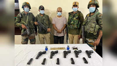 Jammu-Kashmir: श्रीनगर से हाइब्रिड आतंकवादी गिरफ्तार, 5 पिस्तौल की मैगजीन, 50 कारतूस और दो हथगोले बरामद
