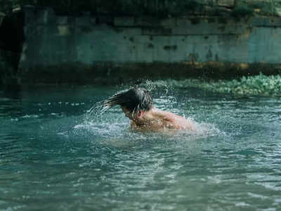 മഴക്കാലത്ത് നീന്തുന്നത് സുരക്ഷിതമാണോ, അണുബാധയ്ക്കുള്ള സാധ്യതകള്‍ എങ്ങനെ ഒഴിവാക്കാം?