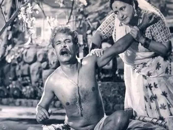 Leela Mishra mausi role in Sholay