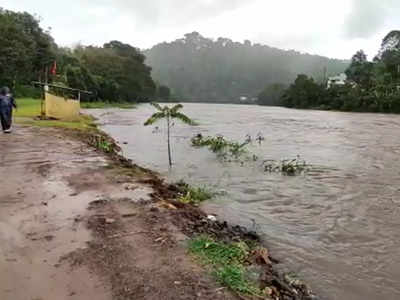 പെരിയാറ്റിൽ ജലനിരപ്പ് ഉയർന്നു, തീരങ്ങളിൽ ആശങ്ക