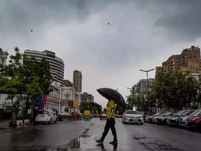 Weather News: मॉनसून बदल रहा ट्रेंड...दिल्ली में उमस और गर्मी, मुंबई में बारिश के आसार
