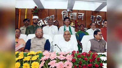बिहार में बैठकों का दौर, सोनिया गांधी से मिल सकते हैं नीतीश, BJP-JDU के रिश्तों पर सस्पेंस से उठेगा पर्दा