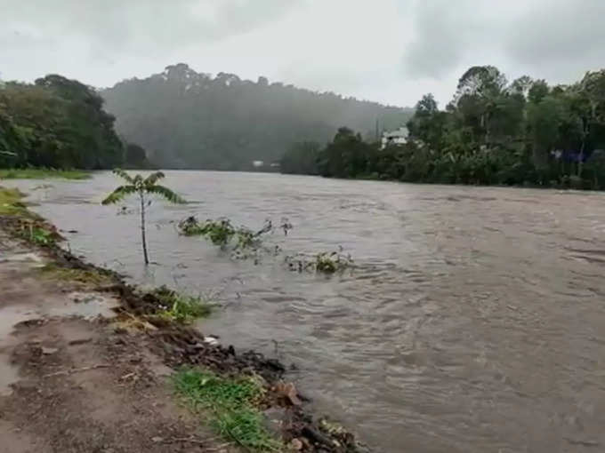 വട്ടവടയിലും ഉരുള്‍പ്പൊട്ടി