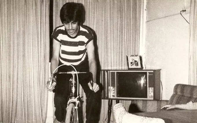 Throwback picture of Akshay Kumar