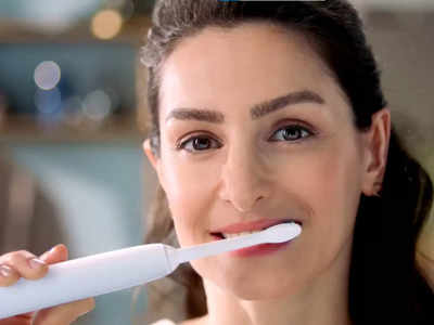 दांतों की अच्छी सफाई और चमक के लिए इस्तेमाल करें ये Electric Toothbrush, बैटरी बैकअप भी है ड्यूरेबल