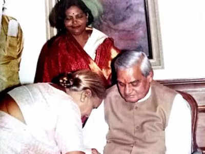 Atal Bihari Vajpayee: बहन कमला दीक्षित को लिफाफा, रक्षाबंधन पर पूर्व पीएम अटल बिहारी वाजपेयी का ये किस्सा जानिए