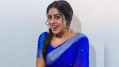 Poorna: திடீரென நிறுத்தப்பட்ட திருமணம்? ஒத்த போட்டோவில் பதிலடி கொடுத்த நடிகை!