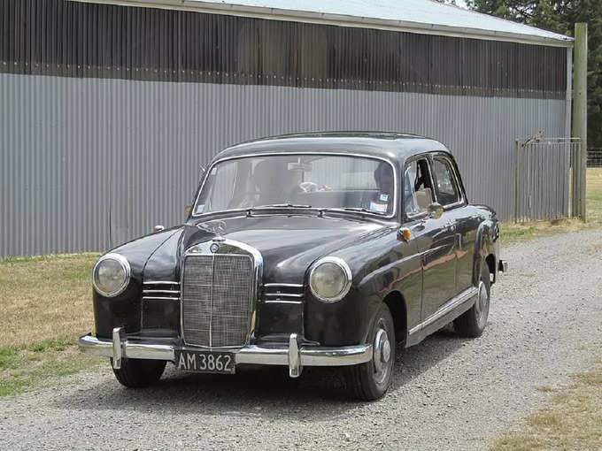 Yusuf Ali Mercedes-Benz 180 T