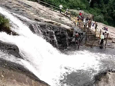 கும்பக்கரை அருவியில் குளிக்க அனுமதி.. இருப்பினும் சுற்றுலா பயணிகள் ஏமாற்றம்..