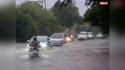 Jharkhand Rain: बारिश से उफनायीं झारखंड की नदियां, रजरप्पा में दो दर्जन दुकानें जलमग्न, जमशेदपुर में अलर्ट जारी