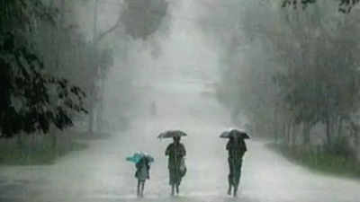 Maharashtra Weather : राज्याला या तारखेपर्यंत पावसाचा इशारा, मुंबई, पुण्यासह महत्त्वाच्या जिल्ह्यांना येलो-ऑरेंज अलर्ट