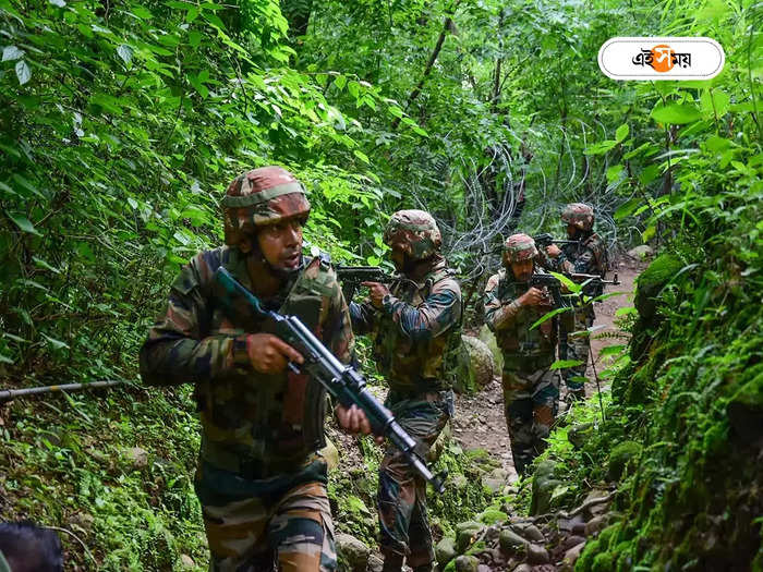 Indian Army Patrolling in Poonch