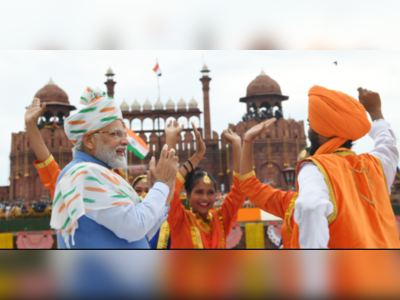 Independence Day: PM મોદીએ સેટ કર્યો ટાર્ગેટ, આગામી 25 વર્ષોમાં ભારતને ‘વિકસિત’ દેશ બનાવવાનું લક્ષ્ય