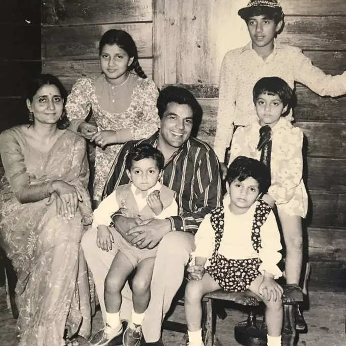 bobby deol family