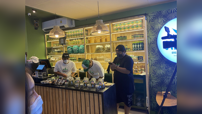 Cannabis cafe in Bangkok: കഞ്ചാവ് നിയമവിധേയം; തീരുമാനവുമായി ഇന്ത്യയ്ക്കരികെ ഒരു രാജ്യം; ലഹരി കഫേകളിൽ വൻ തിരക്ക്