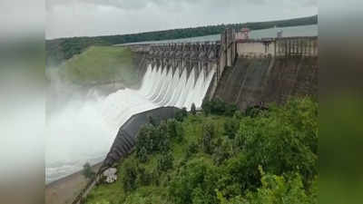 Madikheda Dam Gates Opened: शिवपुरी में भारी बारिश से बिगड़े हालात, मड़ीखेड़ा बांध के सभी दस गेट खोले गए