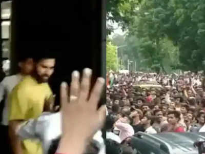 Rohit Sharma Video: रोहित शर्मा की एक झलक पाने उमड़ी हजारों की भीड़, संभालने में सिक्योरिटी का छूटा पसीना