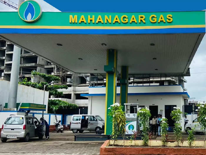 CNG becomes cheaper by Rs 6 a kg in Mumbai (File Photo)