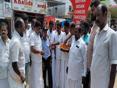 ஓபிஎஸ் பக்கம் வந்த அதிமுக; இபிஎஸ் தரப்பு அப்செட்... ராமநாதபுரம் ர.ரக்கள் குஷி!