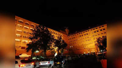 Ashok Hotel news: बिकने के कगार पर देश का पहला सरकारी फाइव स्टार होटल, नेहरू ने यूनेस्को कॉन्फ्रेंस के लिए करवाया था निर्माण