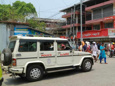 മകനു നേരെ ബസ് ജീവനക്കാർ കത്തി വീശുന്നതു കണ്ട അച്ഛൻ കുഴഞ്ഞുവീണു മരിച്ചു