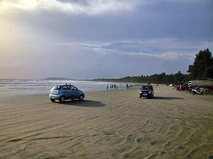 मुज़प्पिलंगड बीच - Muzhappilangad Beach