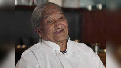 शौक ने तोड़ी उम्र की बाधा, ब्रिटेन में लोगों को गुजराती डिश खिला रहीं 85 साल की मंजुला पटेल