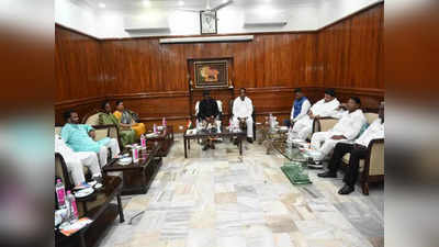 झारखंड में होगा सियासी खेला? UPA की बैठक से जेएमएम-कांग्रेस के 11 विधायक रहे नदारद, बहुमत के लिए जरूरी 42 MLA भी नहीं पहुंचे