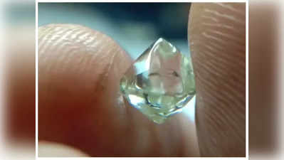 Panna : पन्‍ना में पल्‍लेदार की चमकी किस्‍मत, मंदिर से लौटते समय मिला 2.83 कैरेट का हीरा