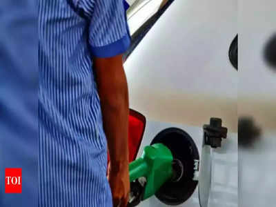 Petrol Diesel Rates: భారీగా తగ్గిన క్రూడ్.. ఏపీ, తెలంగాణలో పెట్రోల్, డీజిల్ ధరలు ఎలా ఉన్నాయంటే..