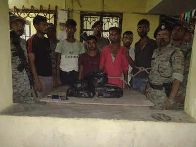 Bhagalpur News: 7 किलो गांजा के साथ 6 तस्कर गिरफ्तार, भागलपुर में नशे के सौदागरों पर बड़ा एक्शन