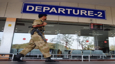 Airport security news: प्राइवेट सिक्योरिटी गार्ड्स के हवाले होगी एयरपोर्ट्स की सुरक्षा! कंधार कांड के बाद से CISF संभाल रही है जिम्मा