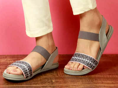 डेली यूज के लिए इन Sandals को कर सकती हैं इस्तेमाल, फ्लैट हील से मिलेगा बढ़िया कंफर्ट