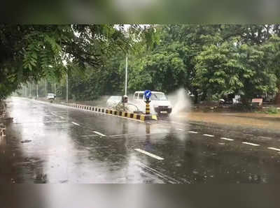 Gujarat Rain: રાજ્યમાં ફરી જામ્યો વરસાદી માહોલ, અમદાવાદમાં કડાકા ભડાકા સાથે વરસી પડશે મેઘરાજા
