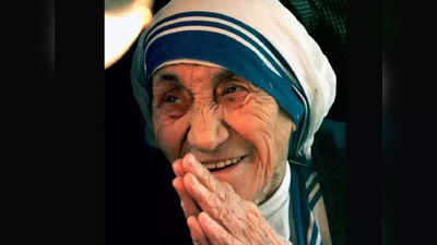 आज का इतिहास : समाज पर सबकुछ न्योछावर करने वाली मदर टेरेसा का जन्मदिन, जानिए 26 अगस्त की अन्य घटनाएं