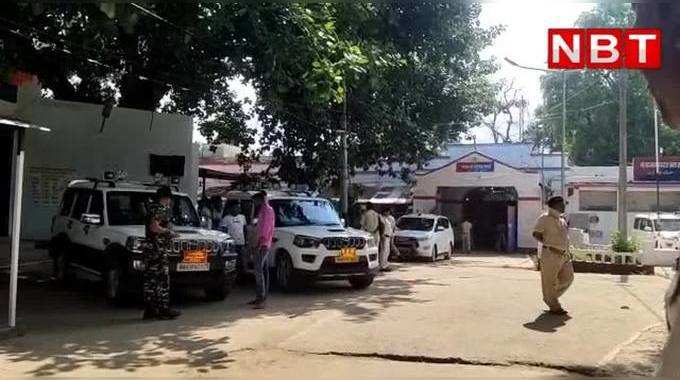 Bhojpur News : आरा मंडल कारा में डीएम-एसपी की छापेमारी से मचा हड़कंप, देखिए VIDEO