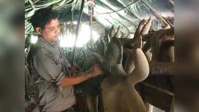 Haldia News: দুর্যোগ কাটায় মৃৎশিল্পীদের মুখে চওড়া হাসি, বিশ্বকর্মার মূর্তি গড়ার কাজ শুরু  হলদিয়ায়