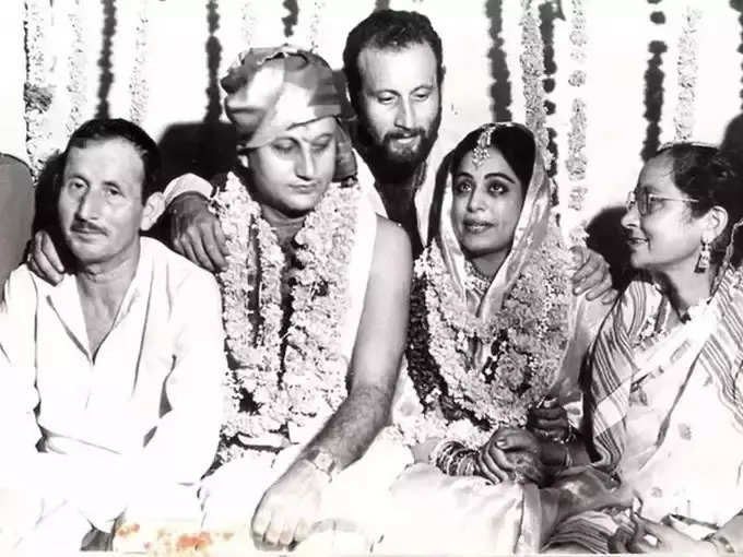Anupam Kher wedding picture