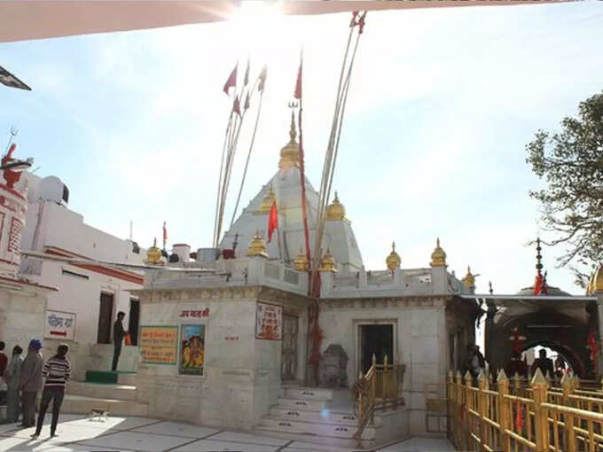 मंदिर के अंदर - Inside Temple