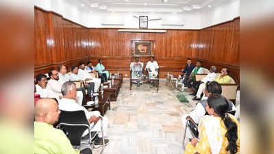 हेमंत सोरेन देंगे इस्तीफा? सियासी भविष्य को लेकर अटकलें तेज, CM आवास पर UPA विधायकों की अहम बैठक