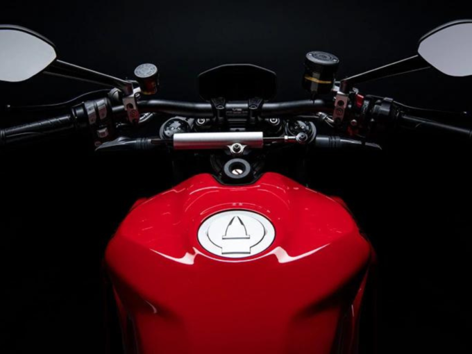 Ducati Street fighter v2 Top