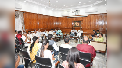 Jharkhand Crisis : छत्तीसगढ़ चले झारखंड के विधायक, आज UPA की अहम मीटिंग, राजभवन पर टिकी नजर