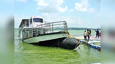 Bhopal News : झील से निकाली गई क्रूज बोट, रिपेयरिंग में जुटे अधिकारी, दोनों इंजन ठीक