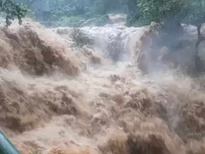 മലപ്പുറം കരുവാരക്കുണ്ടിൽ വീണ്ടും മലവെള്ളപ്പാച്ചിൽ; തീരദേശവാസികൾക്ക് ജാഗ്രതാ നിർദേശം