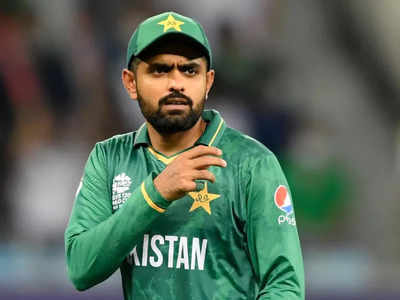 Ind vs Pak : भारत के खिलाफ काली पट्टी पहनकर उतरेगा पाकिस्तान, कप्तान Babar Azam ने इस खास वजह लिया फैसला