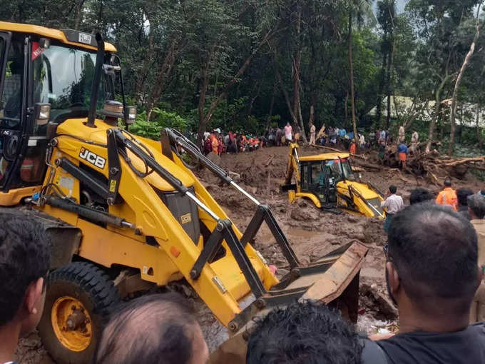 വലിയ ശബ്ദം കേട്ടതായി പ്രദേശവാസികൾ