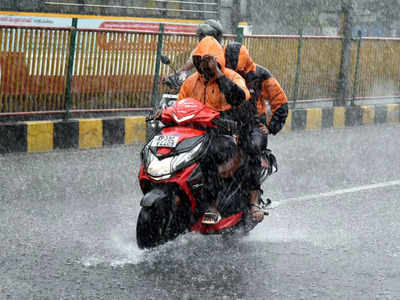 സംസ്ഥാനത്ത് അതിശക്തമായ മഴയ്ക്ക് സാധ്യത; മൂന്ന് ജില്ലകളിൽ ഓറഞ്ച് അലേർട്ട്