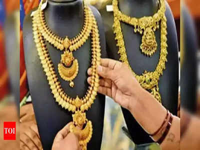 Gold Rate in Hyderabad: వినాయక చవితి రోజు పెరిగిన బంగారం, వెండి ధరలు.. హైదరాబాద్‌లో తులం ఎంత?