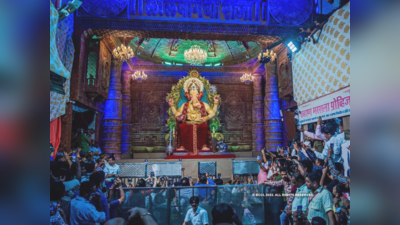 Ganesh Chaturthi 2022 : लालबागच्या राजाला पहिल्या दिवशीच भक्तांची गर्दी, पाहा लाईव्ह VIDEO